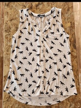 Horse Lovers!   MAX JEANS Ivory And Black Equestrian Print Sleeveless Top Size S